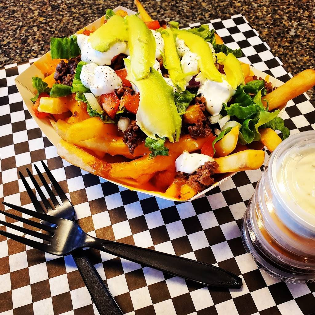 Squeeze Burger | restaurant | 1630 K St, Sacramento, CA 95814, USA | 9164922499 OR +1 916-492-2499