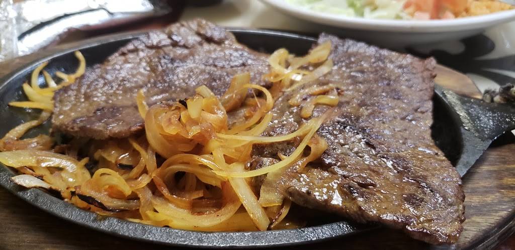 Los Tres Caminos | restaurant | 1802 IL-1, Marshall, IL 62441, USA | 2178262666 OR +1 217-826-2666