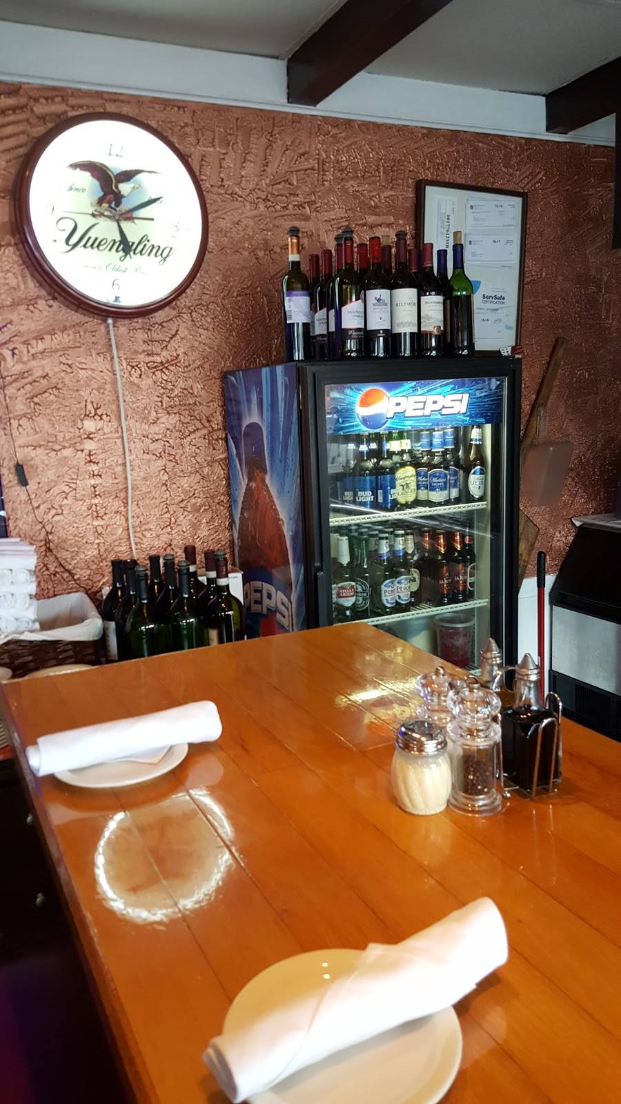 Mona Lisa Restaurant | restaurant | 785 N Church St, Hendersonville, NC 28792, USA | 8286967858 OR +1 828-696-7858