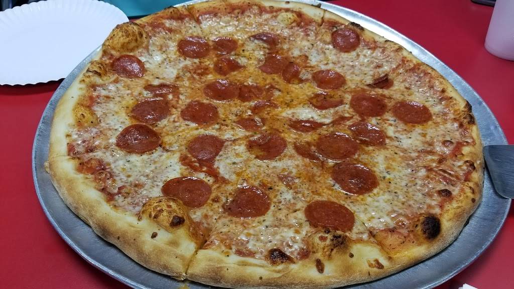 Florios | restaurant | 7701 Broadway St, San Antonio, TX 78209, USA | 2108058646 OR +1 210-805-8646