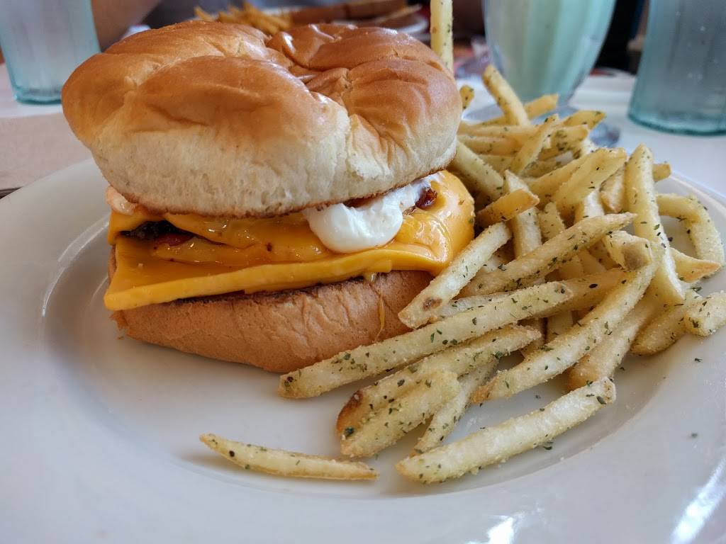 Steak n Shake | restaurant | 2700 S Semoran Blvd, Orlando, FL 32822, USA | 4073803733 OR +1 407-380-3733