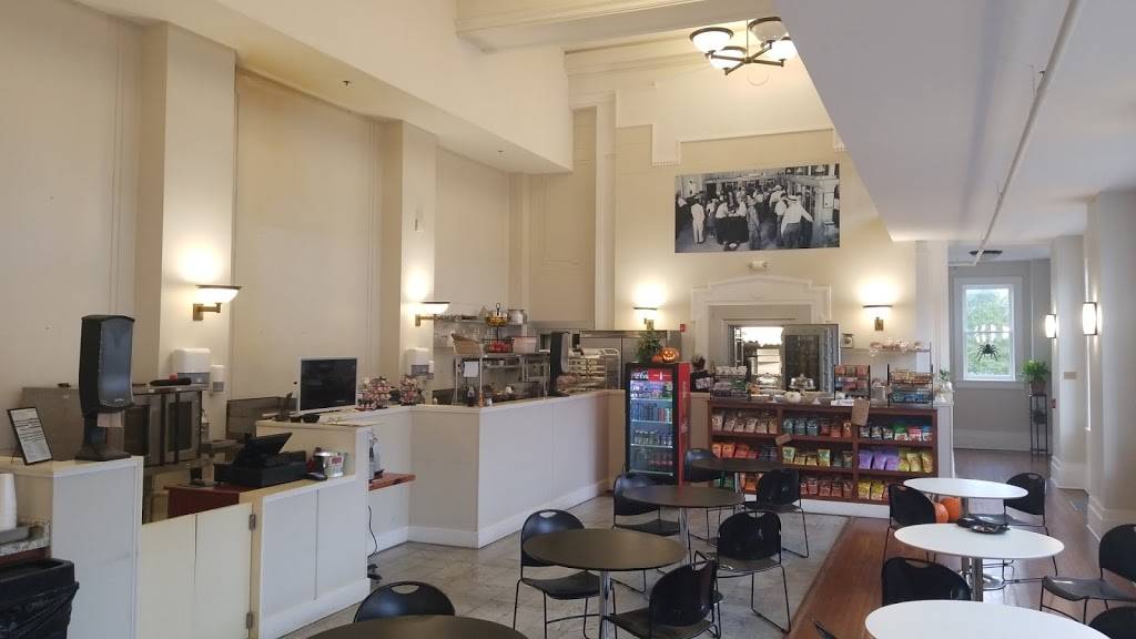 Landmark Cafe and Market | restaurant | 200 S Jefferson St, Dublin, GA 31021, USA | 4782770160 OR +1 478-277-0160