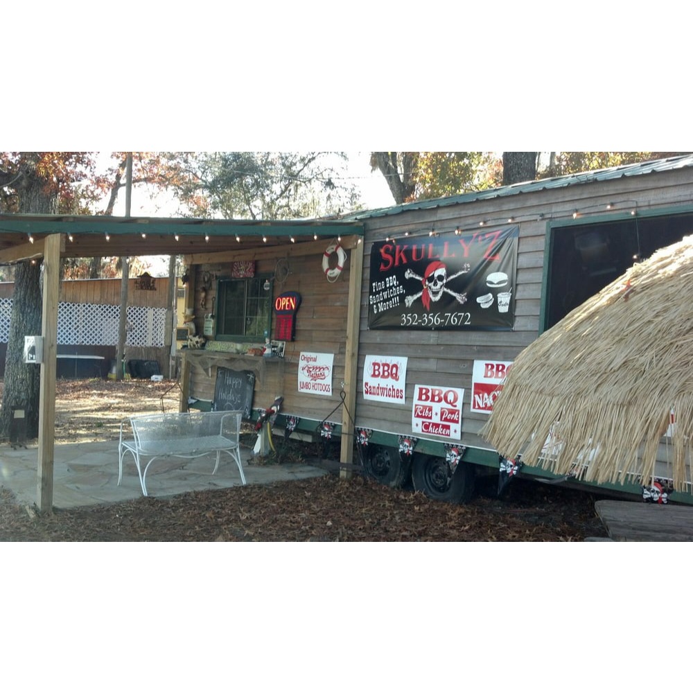 Skullyz BBQ | restaurant | 106 12th St E, Steinhatchee, FL 32359, USA | 3523567672 OR +1 352-356-7672