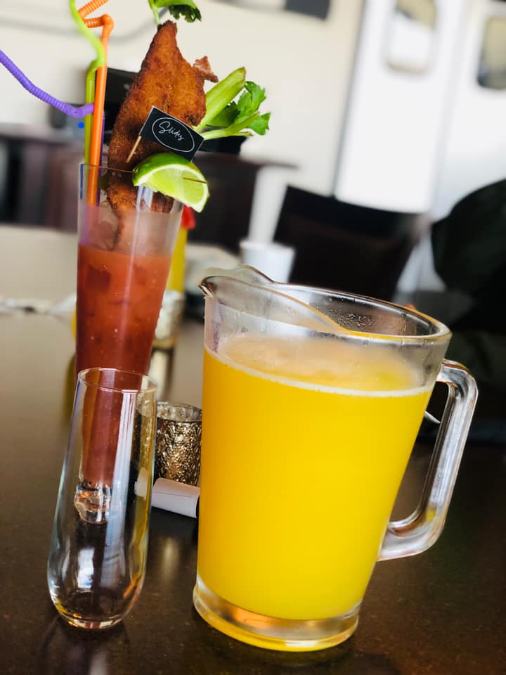 Slides Restaurant | restaurant | 1124 W Yosemite Ave, Manteca, CA 95337, USA | 2093281245 OR +1 209-328-1245