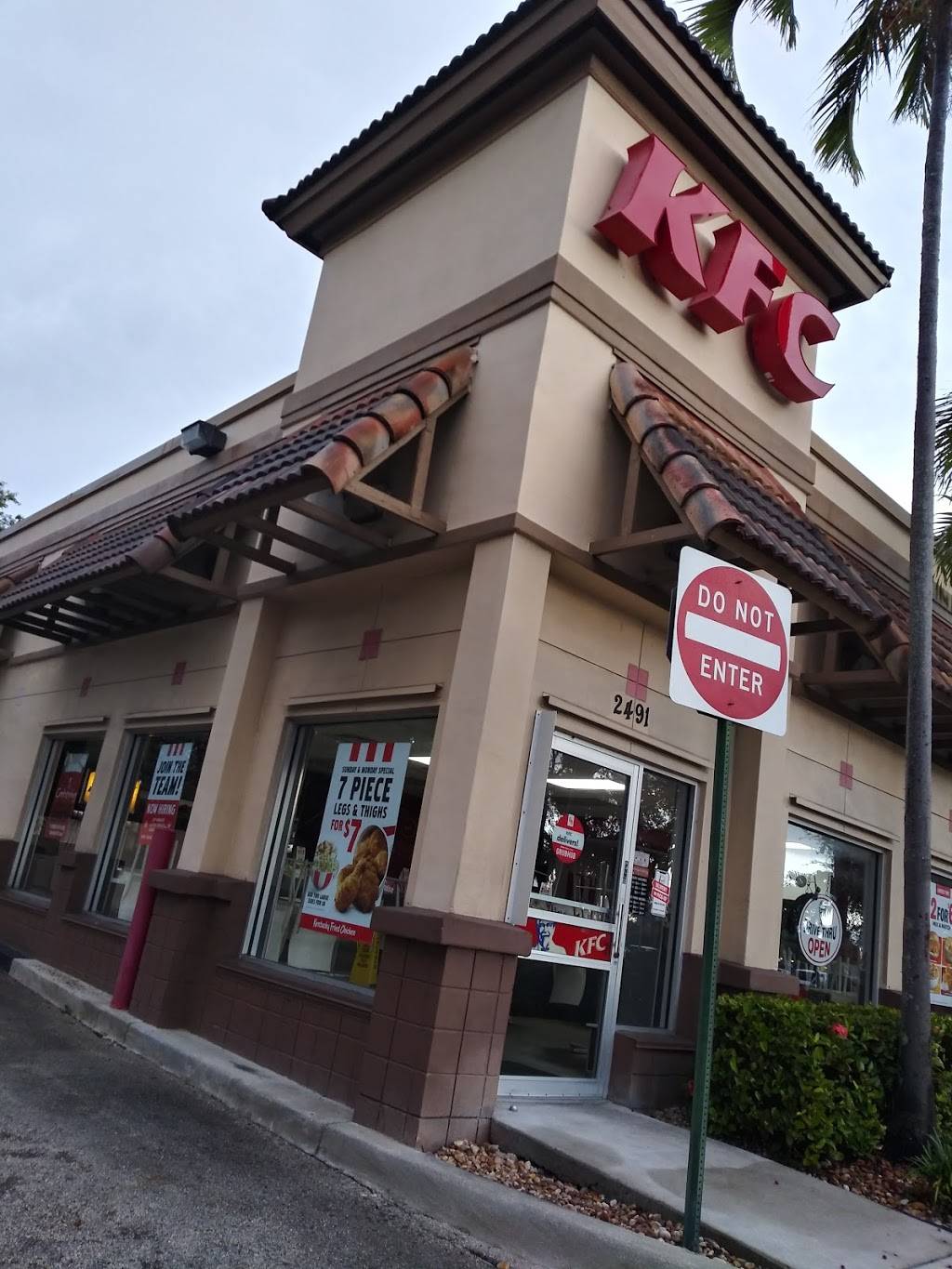 KFC | restaurant | 990 W Commercial Blvd, Fort Lauderdale, FL 33309, USA | 9544928191 OR +1 954-492-8191