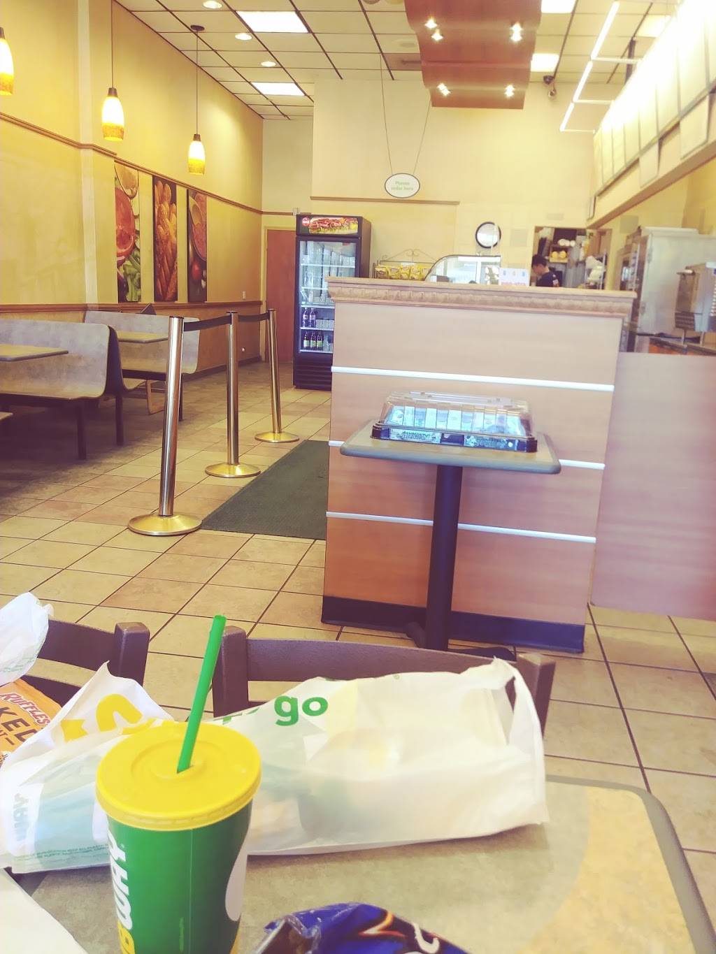 Subway | restaurant | 77 Salem Turnpike, Norwich, CT 06360, USA | 8608861713 OR +1 860-886-1713