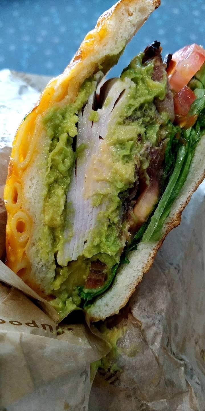 Einstein Bros. Bagels | cafe | LaGuardia Airport, Center Food Court, Terminal B, Flushing, NY 11371, USA | 5167923957 OR +1 516-792-3957