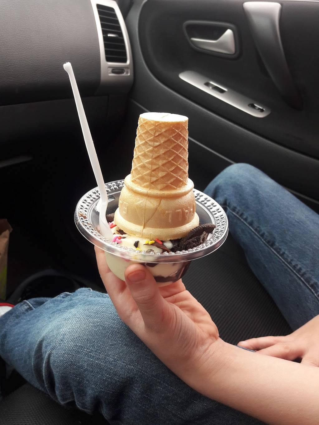 JCI Grill | restaurant | 3607 S Shepherd Dr, Houston, TX 77098, USA | 7135247400 OR +1 713-524-7400