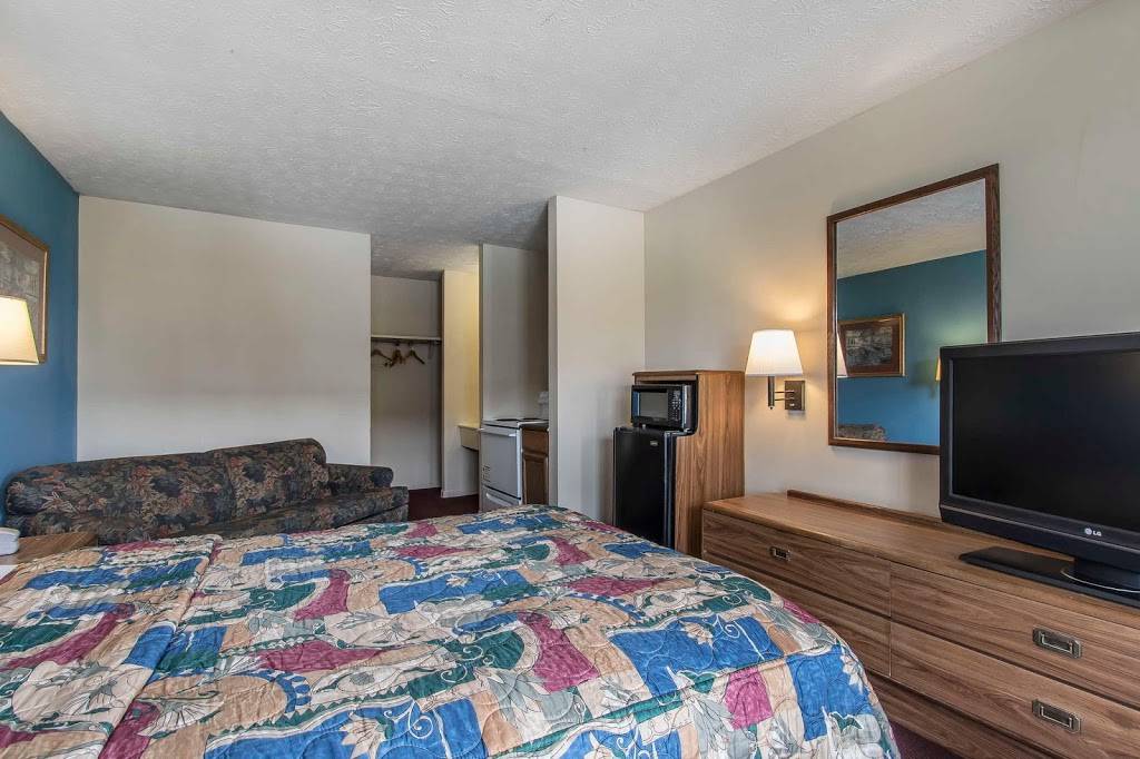 Rodeway Inn | restaurant | 2239 N Hollywood Dr, Jackson, TN 38305, USA | 7316684840 OR +1 731-668-4840