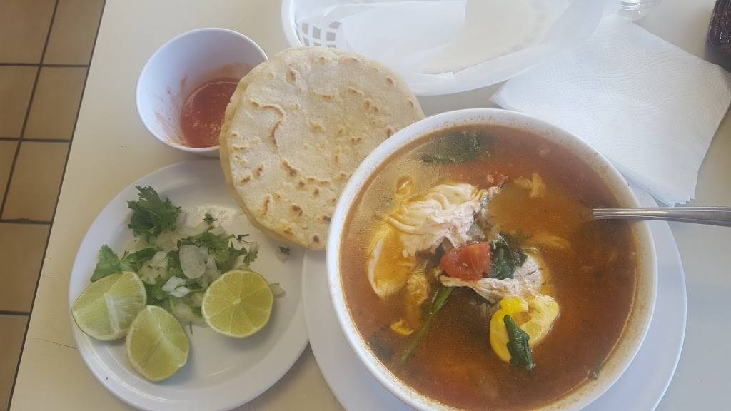 El Torogoz Pupuseria | restaurant | 10406 Long Beach Blvd, Lynwood, CA 90262, USA | 3235641488 OR +1 323-564-1488