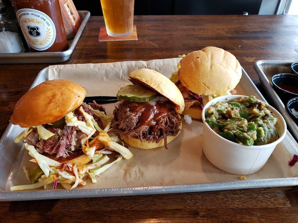 SLAB BBQ & Beer | restaurant | 7101 W, TX-71, Austin, TX 78735, USA | 5122438000 OR +1 512-243-8000