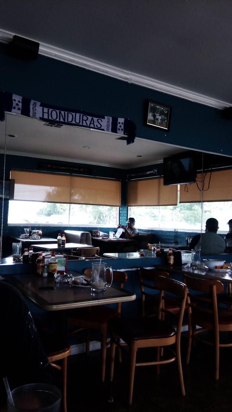 Mi Tierra Restaurante | restaurant | 1523 N Bertrand Dr, Lafayette, LA 70506, USA | 3372698873 OR +1 337-269-8873