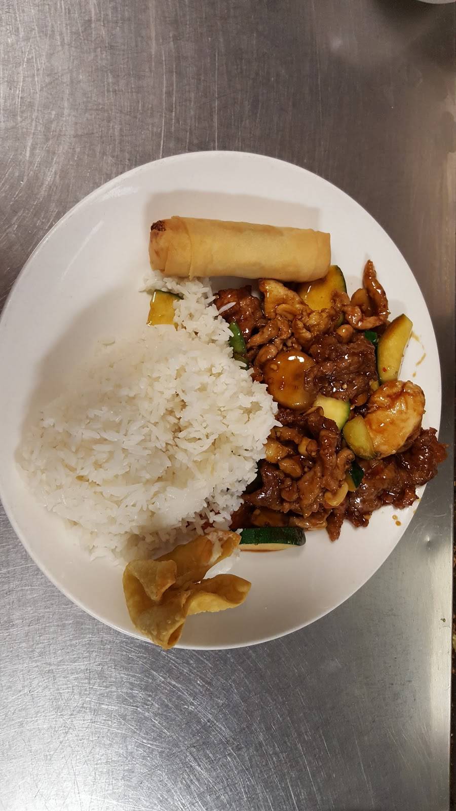 Chopsticks China Bistro | restaurant | 100 N Peachtree Pkwy, Peachtree City, GA 30269, USA | 6789021885 OR +1 678-902-1885