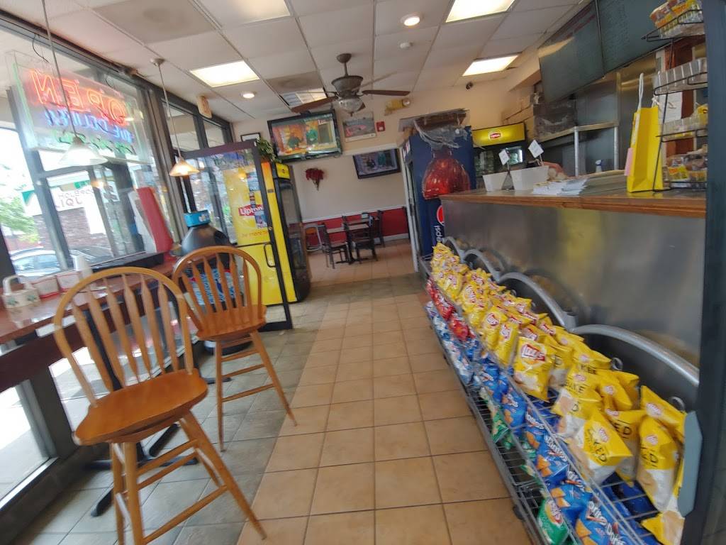 Corner Grill N Pizzeria | restaurant | 2 S Franklin St, Holbrook, MA 02343, USA | 7817673500 OR +1 781-767-3500