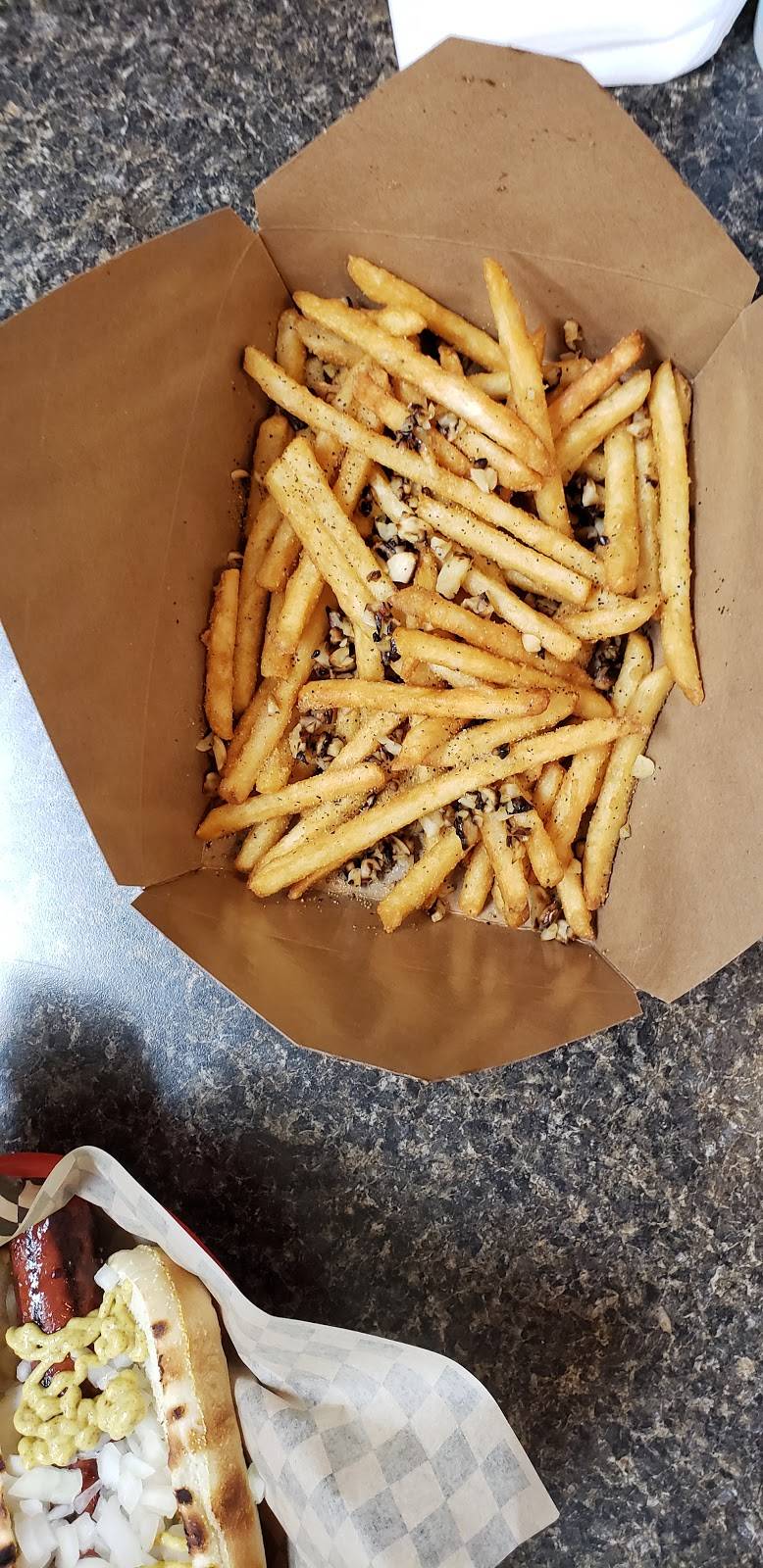 The Dog House Chico | restaurant | 1354 East Ave Ste U, Chico, CA 95926, USA | 5308942242 OR +1 530-894-2242