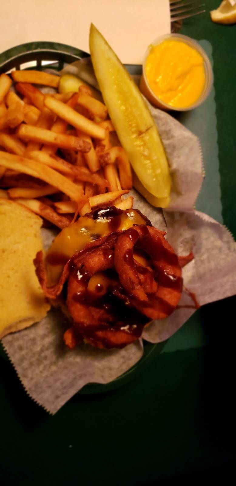 Blinkys Noble Grill & Bar | restaurant | 2350 Noblestown Rd # 11, Pittsburgh, PA 15205, USA | 4129190548 OR +1 412-919-0548