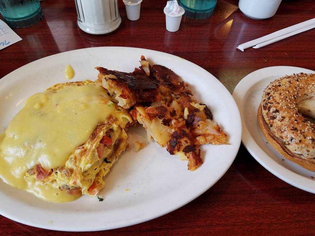 Moms Kitchen | restaurant | 1940 NE 45th St, Fort Lauderdale, FL 33308, USA | 9547767292 OR +1 954-776-7292