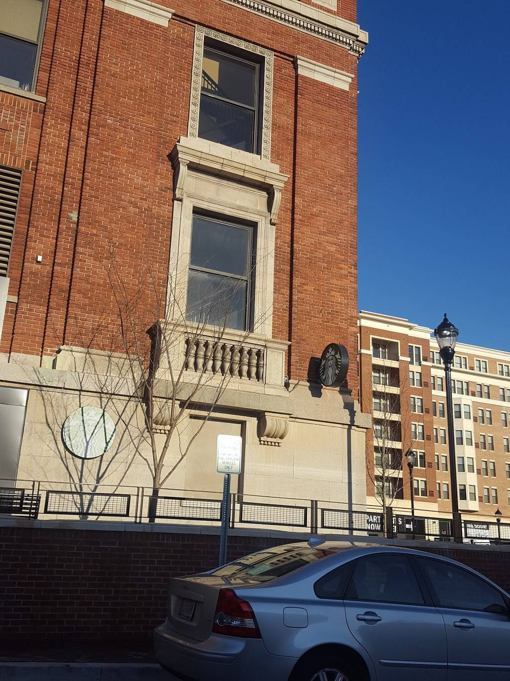 Starbucks | cafe | 711 W 40th St Suite 160, Baltimore, MD 21211, USA | 6672120847 OR +1 667-212-0847