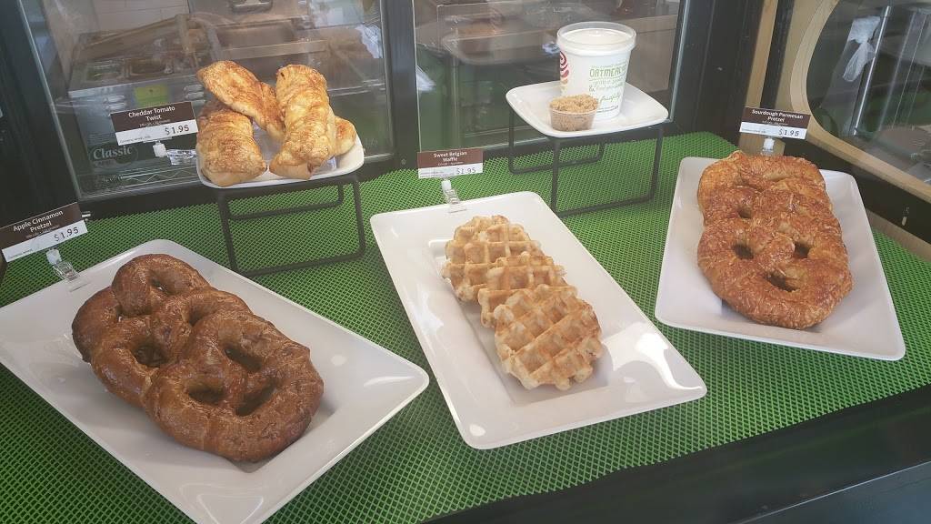 Jamba Juice | restaurant | 290 E Basse Rd #101, San Antonio, TX 78209, USA | 2108240050 OR +1 210-824-0050