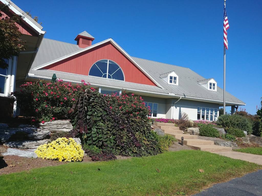 Foxchase Golf Club | restaurant | 300 Stevens Rd, Stevens, PA 17578, USA | 7173363673 OR +1 717-336-3673