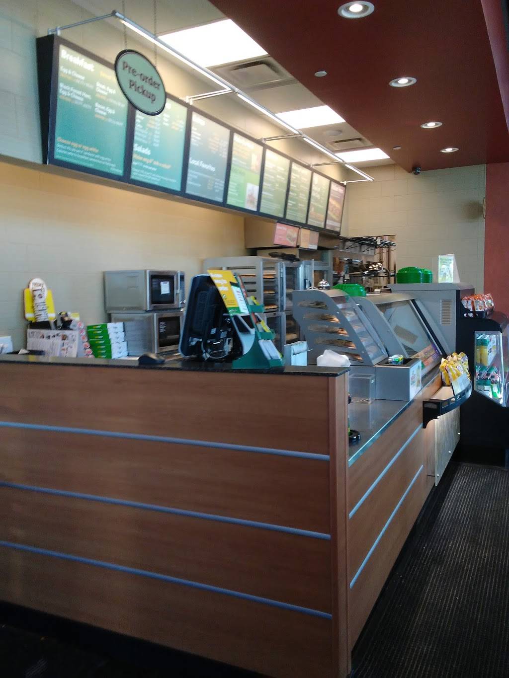 Subway | restaurant | 3174 44th St SW, Grandville, MI 49418, USA | 6165324321 OR +1 616-532-4321