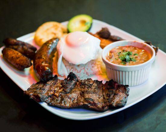 La Gozadera Chicago | restaurant | 2542 W Peterson Ave, Chicago, IL 60659, USA | 7737617500 OR +1 773-761-7500