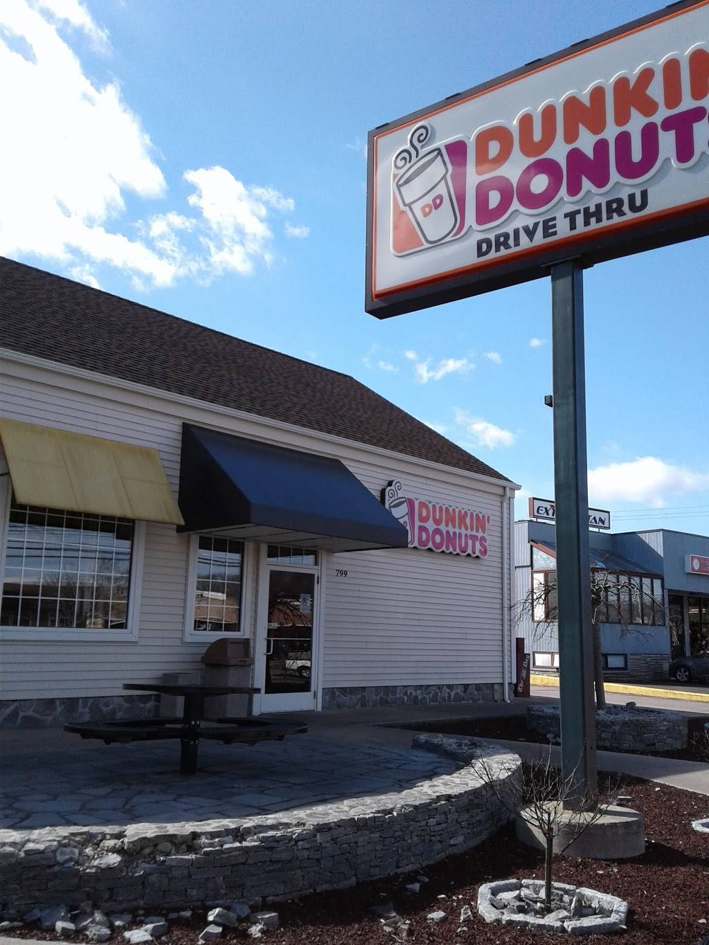 Dunkin | bakery | 799 Long Hill Rd, Groton, CT 06340, USA | 8604490203 OR +1 860-449-0203