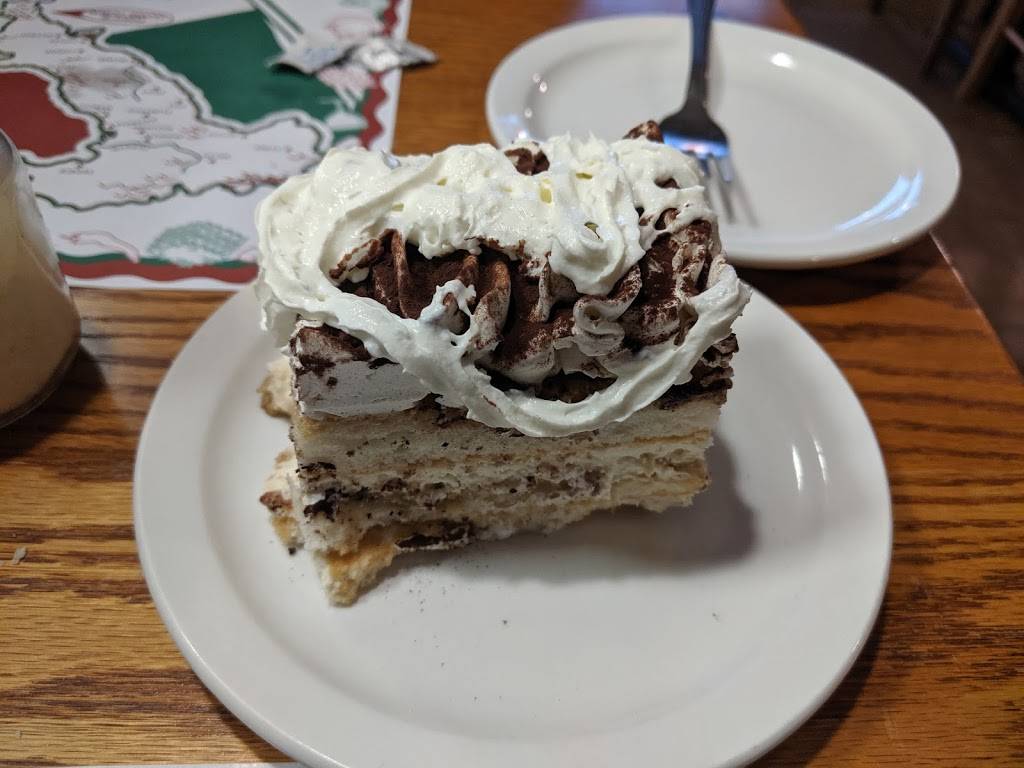 Tonys Famous Italian Restaurant | restaurant | 735 Wonderland Rd N, London, ON N6H 4L1, Canada | 5194741900 OR +1 519-474-1900