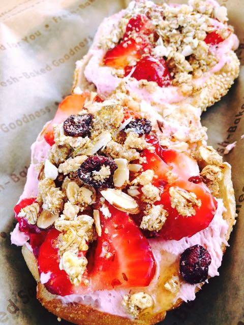 Noahs Bagels | cafe | 730 Bancroft Rd, Walnut Creek, CA 94598, USA | 9252568284 OR +1 925-256-8284