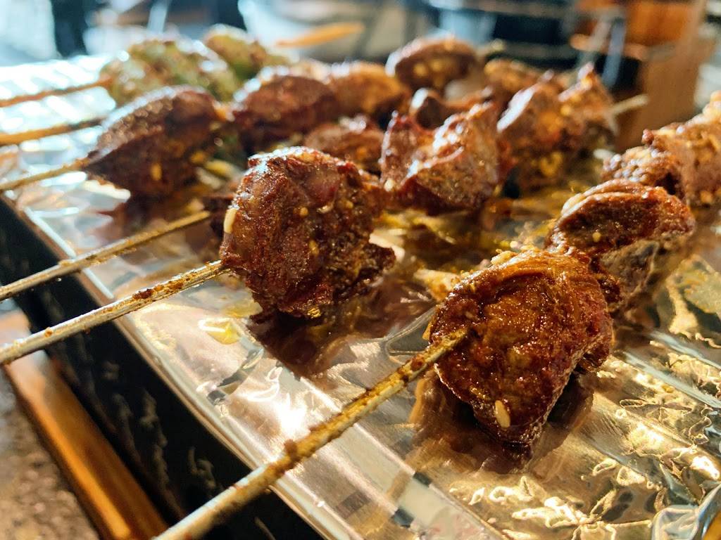 LAR’S BBQ 乐事烧烤 | restaurant | 17235 Leslie St #6, Newmarket, ON L3Y 8E4, Canada | 9052356969 OR +1 905-235-6969