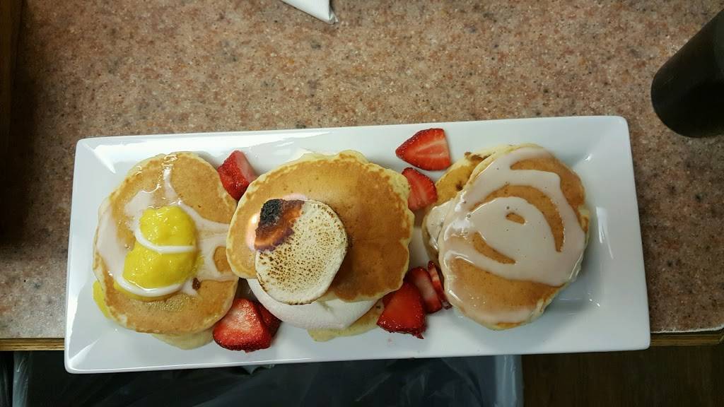 Stockers On the Park | restaurant | 6731 Madison Rd, Thompson, OH 44086, USA | 4402983547 OR +1 440-298-3547