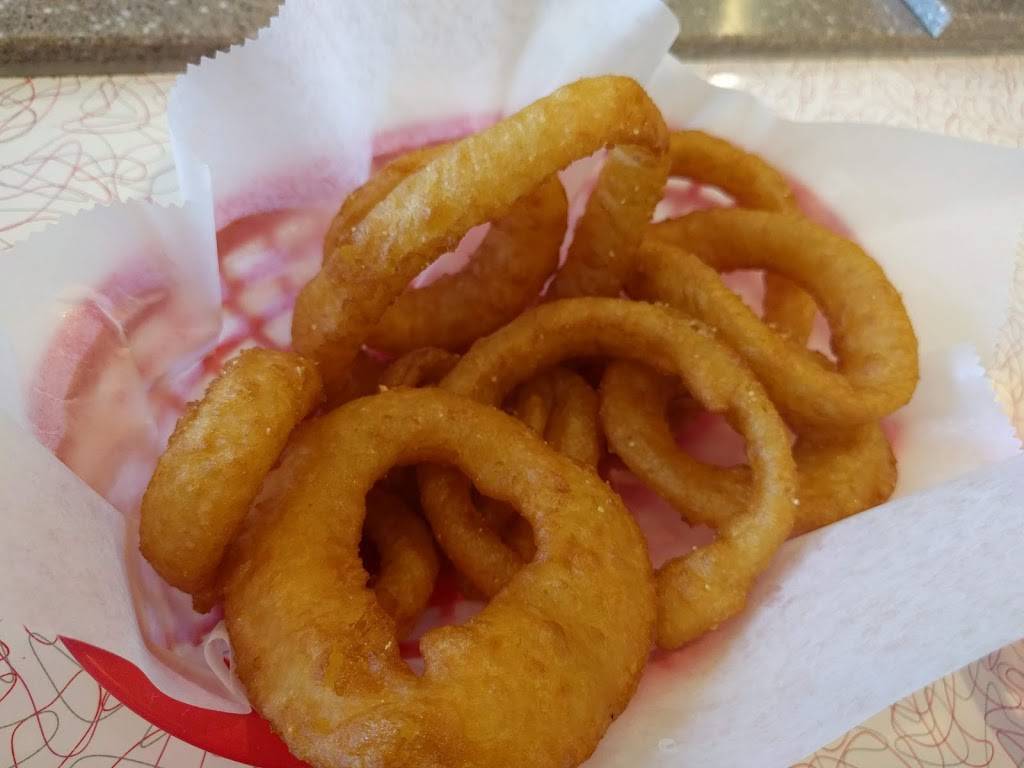 2Toots Train Whistle Grill | restaurant | 450 N Main St, Glen Ellyn, IL 60137, USA | 6308584300 OR +1 630-858-4300