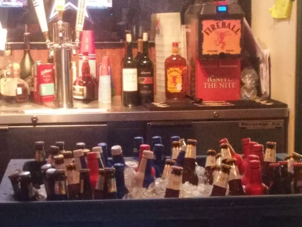 Lakewoods First & 10 | restaurant | 6465 E Mockingbird Ln #316, Dallas, TX 75214, USA | 2148260110 OR +1 214-826-0110