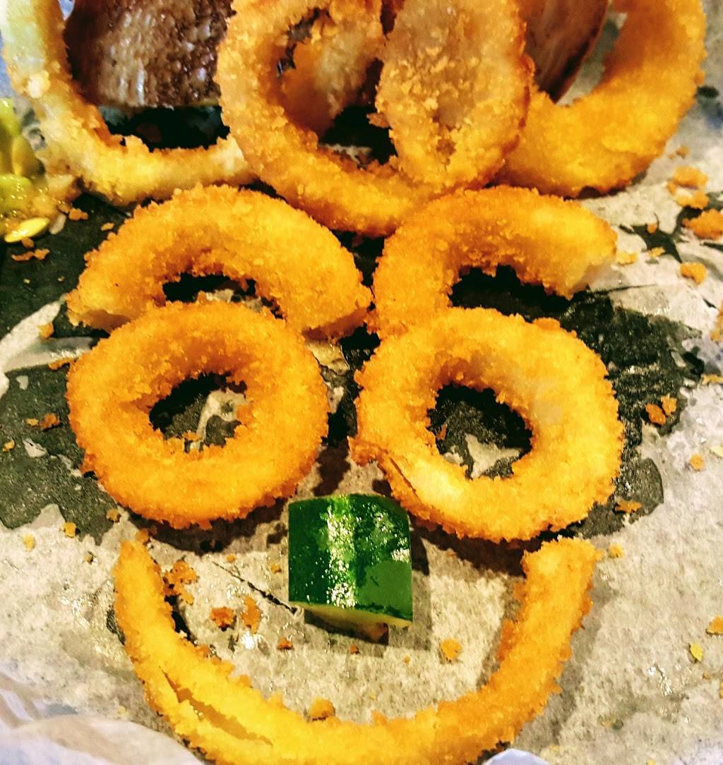 Bearden Hill Fieldhouse | restaurant | 6600 Kingston Pike, Knoxville, TN 37919, USA | 8658517769 OR +1 865-851-7769