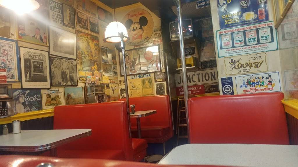 Wimpys Diner | restaurant | 3555 St Clair Ave E, Scarborough, ON M1K 1L6, Canada | 4162619584 OR +1 416-261-9584