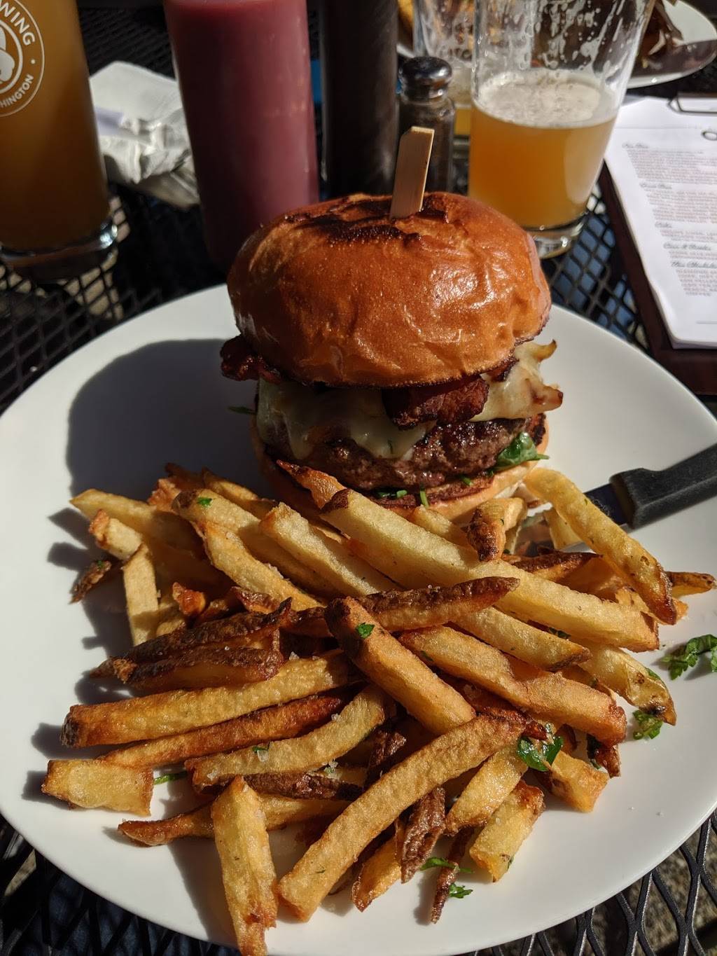 Airways Brewing - The Bistro & Beer Garden | restaurant | 320 W Harrison St, Kent, WA 98032, USA | 2532368632 OR +1 253-236-8632