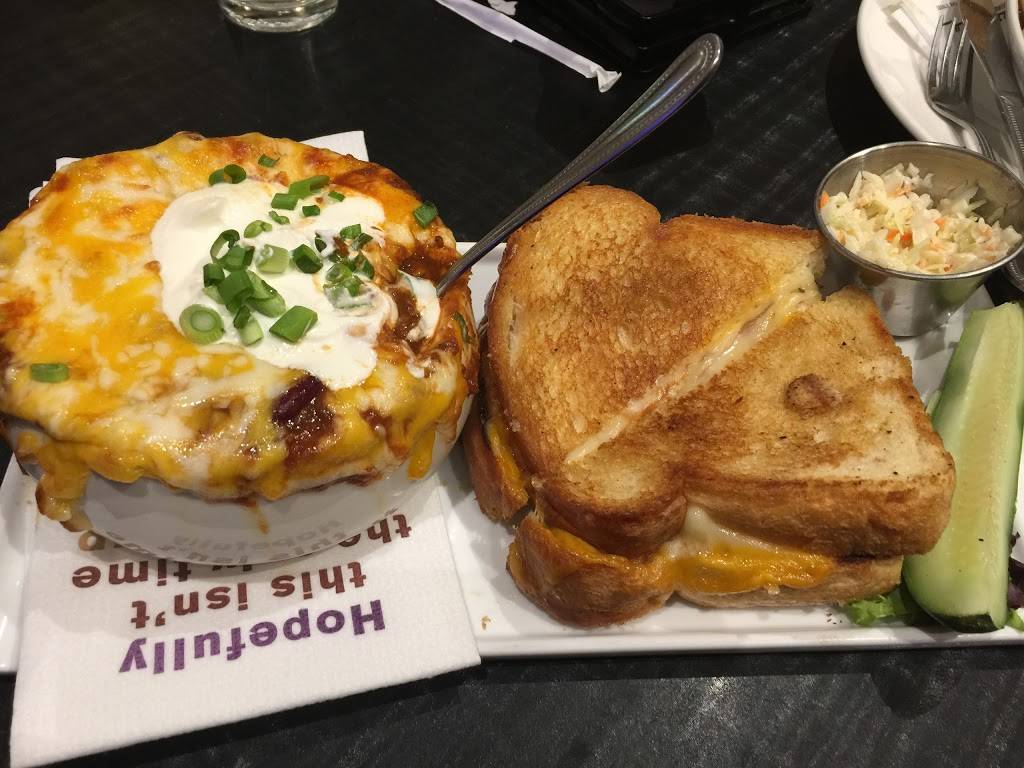 The Lodge Diner | restaurant | 2901 Grand River Ave, Detroit, MI 48201, USA | 8667829622 OR +1 866-782-9622