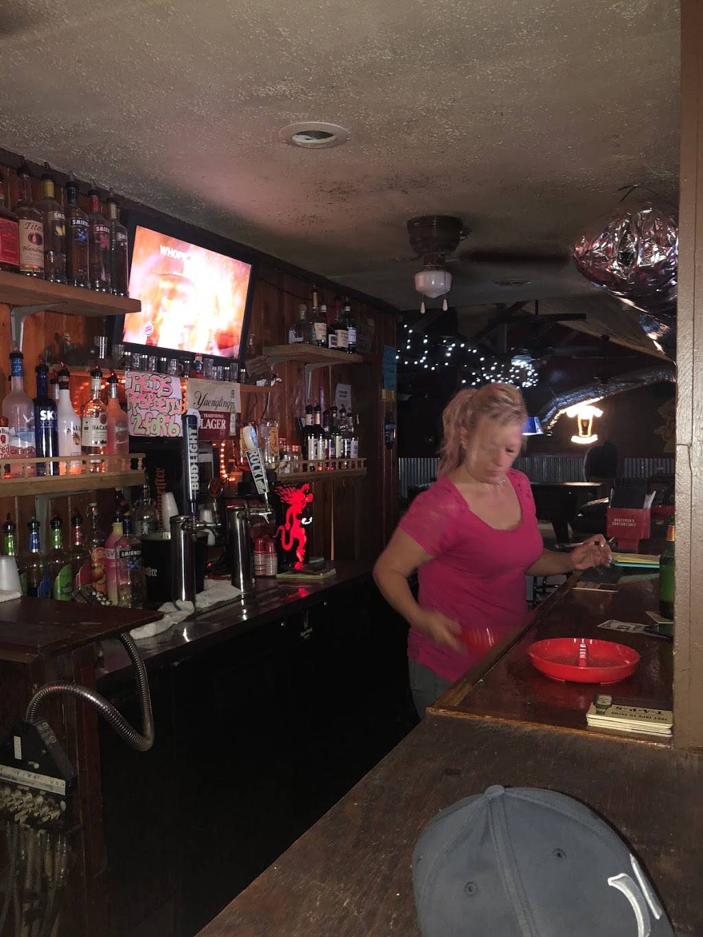 Hoe Down Bar & Grill | night club | 17786 N U.S. Highway 301, Citra, FL 32113, USA | 3522246096 OR +1 352-224-6096