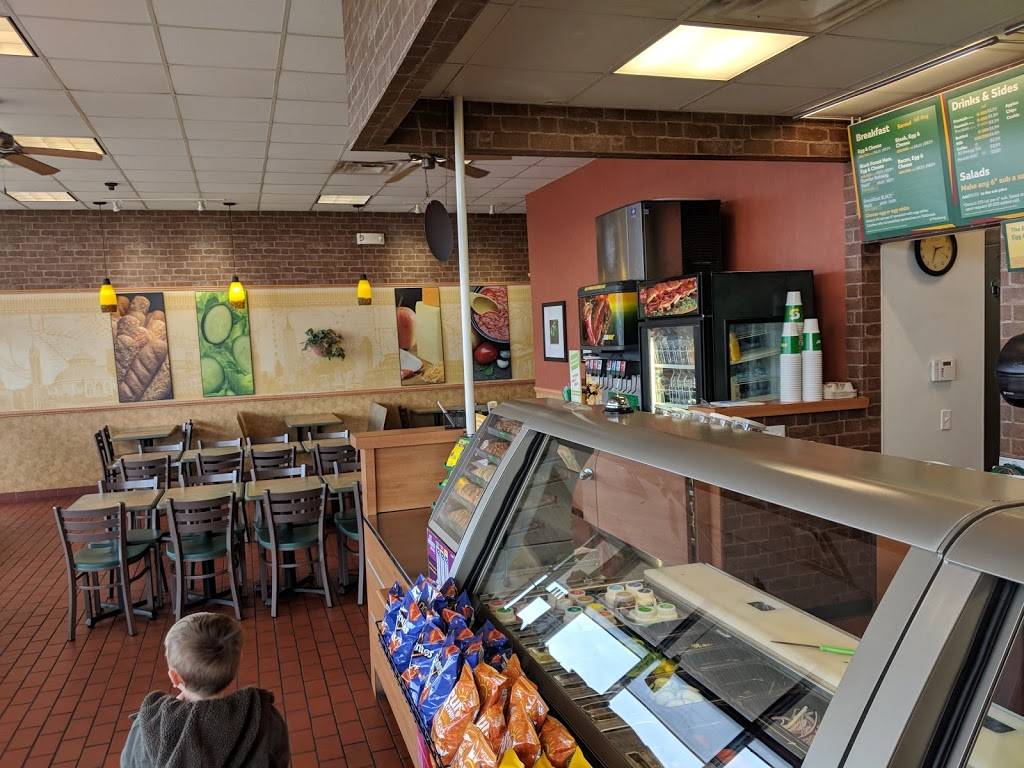 Subway | restaurant | 2029 N Harrison St, Shawnee, OK 74804, USA | 4052736628 OR +1 405-273-6628