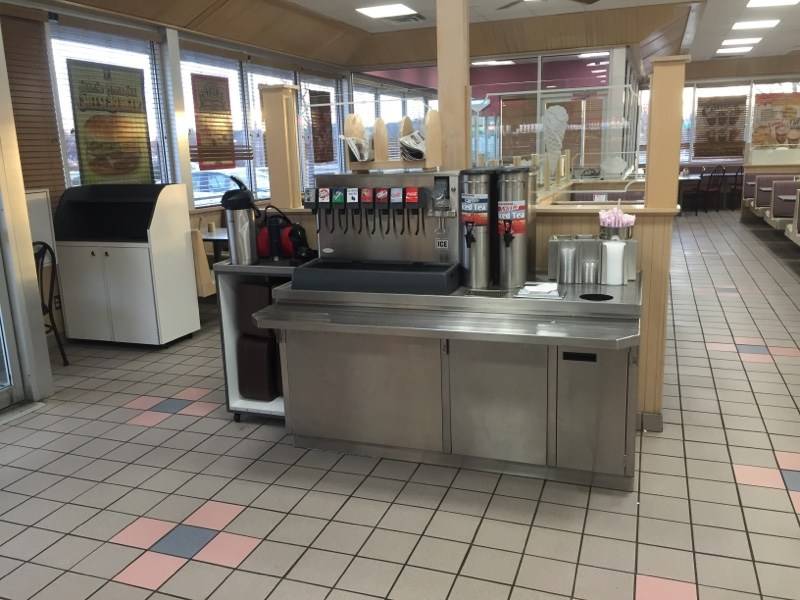 Braums Ice Cream & Burger Restaurant | restaurant | 2121 N Ridge Rd, Wichita, KS 67212, USA | 3167731550 OR +1 316-773-1550