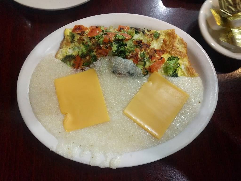 La Villa | restaurant | 505 Dekalb Ave, Brooklyn, NY 11205, USA | 7184227892 OR +1 718-422-7892