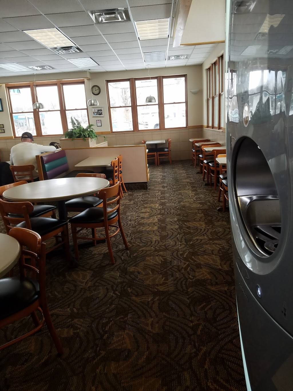 Wendys | restaurant | 23050 Broadway, Oakwood, OH 44146, USA | 4402329009 OR +1 440-232-9009