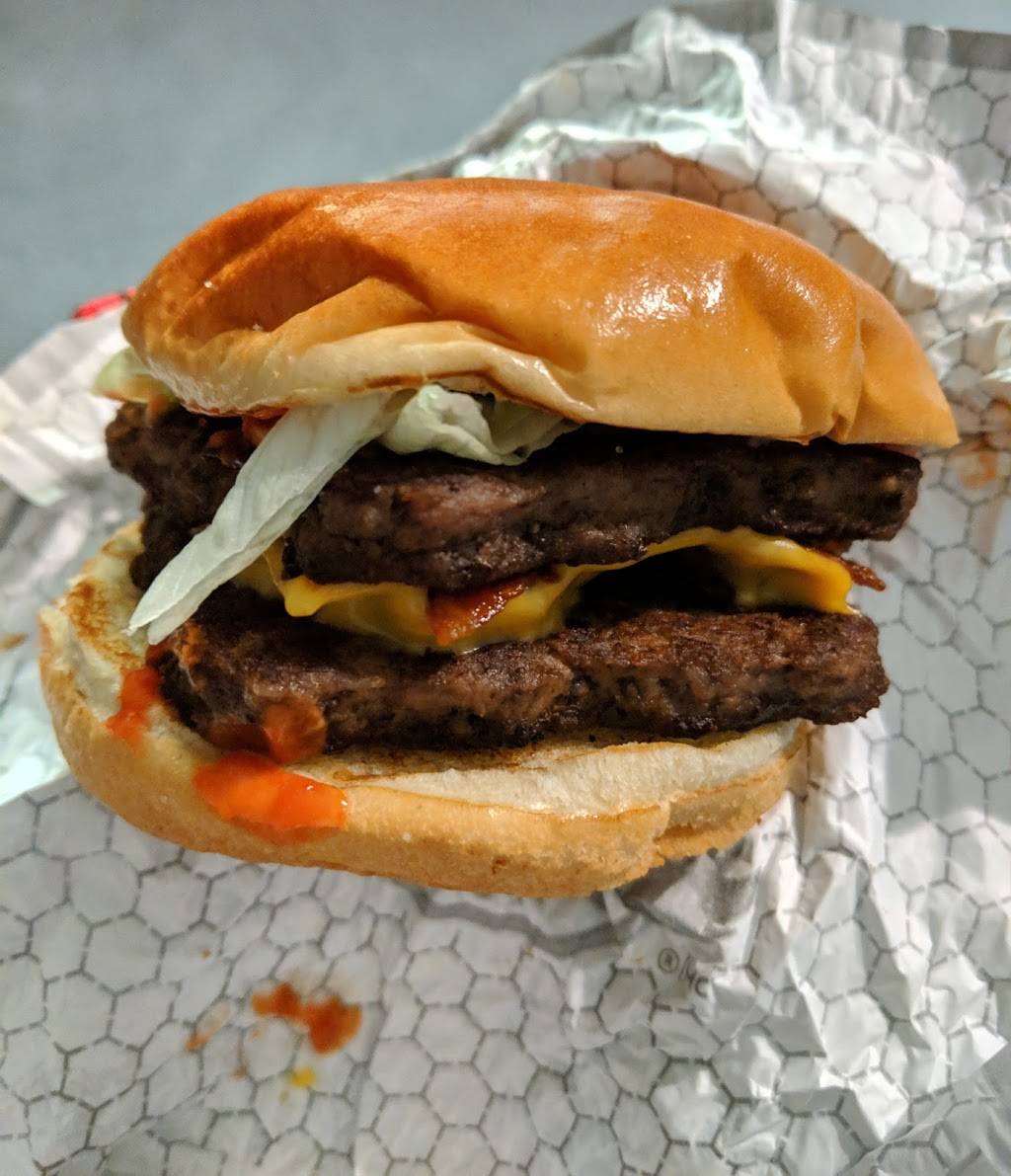 Wendys | restaurant | 1070 Major Mackenzie Dr E, Richmond Hill, ON L4C 9W4, Canada | 9058835145 OR +1 905-883-5145