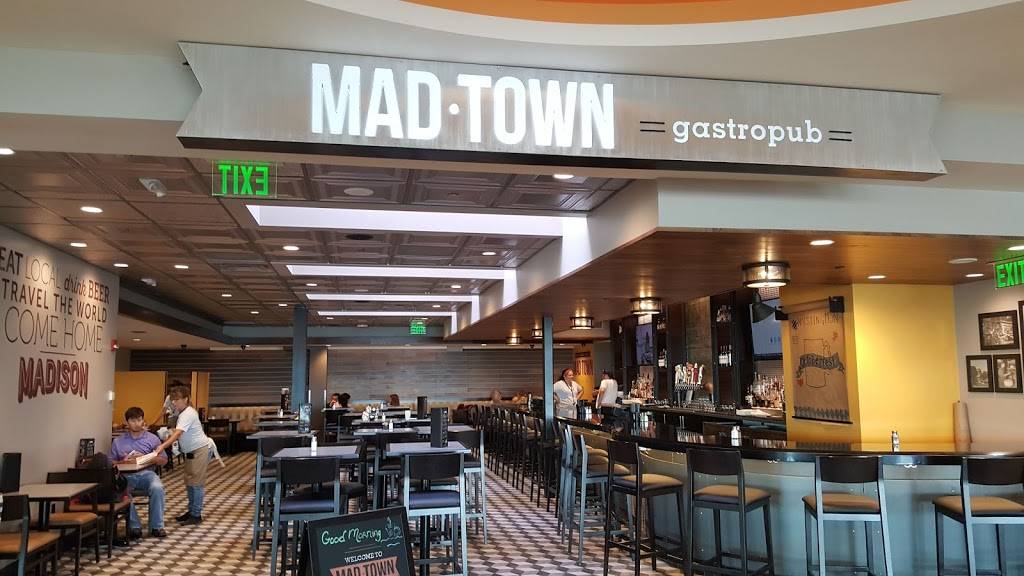 Mad Town Gastropub | restaurant | Dane Country Regional Airport, 4000 International Ln, Madison, WI 53704, USA | 6082439614 OR +1 608-243-9614