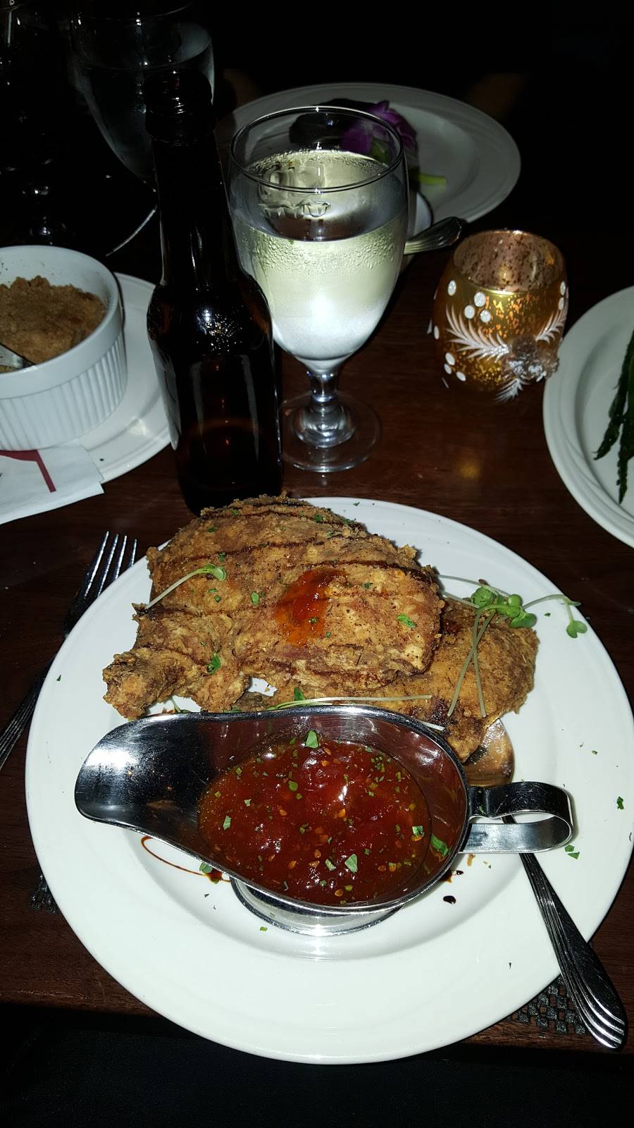 J Fords Black Angus | restaurant | 129 S 7th St, Terre Haute, IN 47807, USA | 8122355549 OR +1 812-235-5549