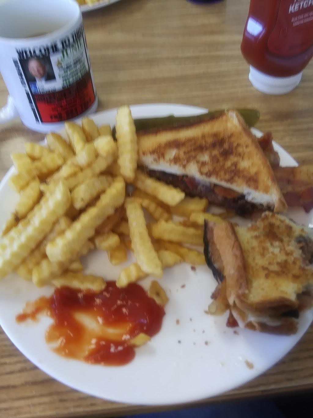 Thistles Family Kitchen | restaurant | 415 W Chestnut St, Union City, IN 47390, USA | 7659643500 OR +1 765-964-3500