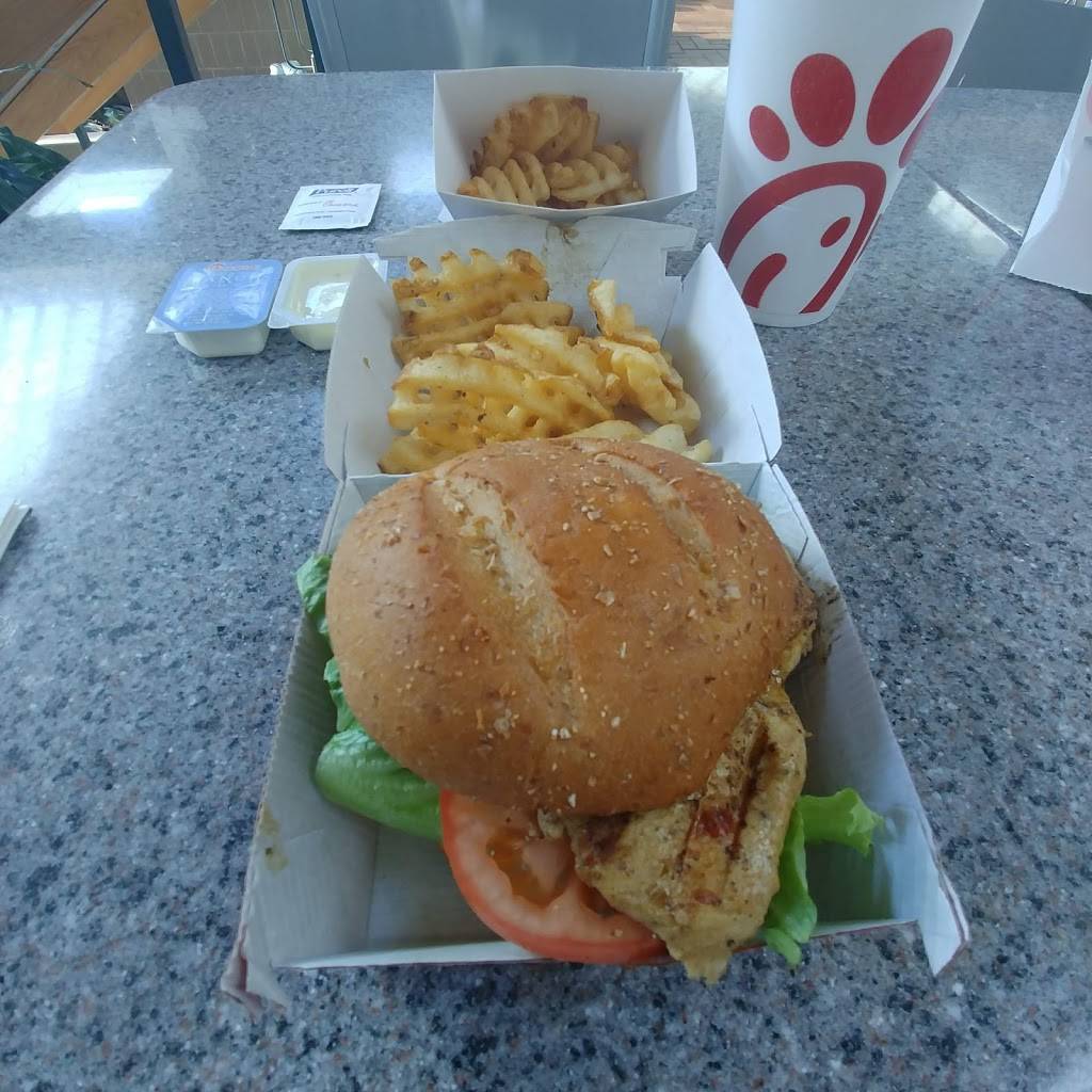 Chick-fil-A | restaurant | 750 Citadel Dr E Ste 2252, Colorado Springs, CO 80909, USA | 7195962786 OR +1 719-596-2786