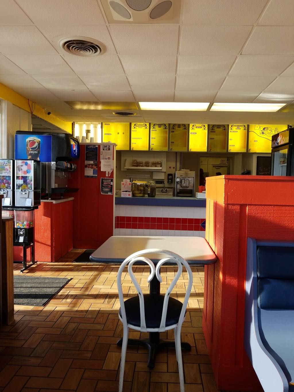 Da Catch Fish & Chicken | restaurant | 6256, 4410 Charles St, Rockford, IL 61108, USA | 7794232122 OR +1 779-423-2122