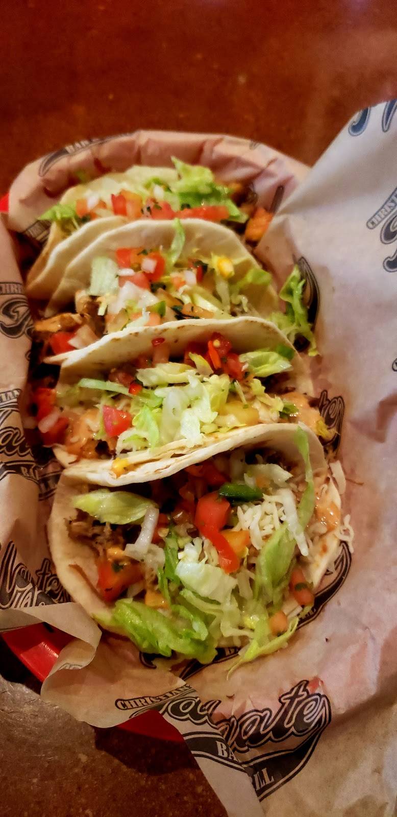 Christians Tailgate Bar & Grill | restaurant | 2820 White Oak Dr, Houston, TX 77007, USA | 7138631207 OR +1 713-863-1207