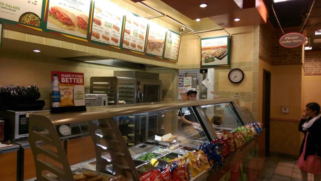 Subway Restaurants | restaurant | 563 Rohnert Park Expy C, Rohnert Park, CA 94928, USA | 7075888605 OR +1 707-588-8605